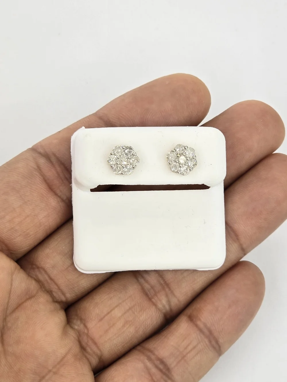 Real Diamond 10k Gold Flower Stud Earring
